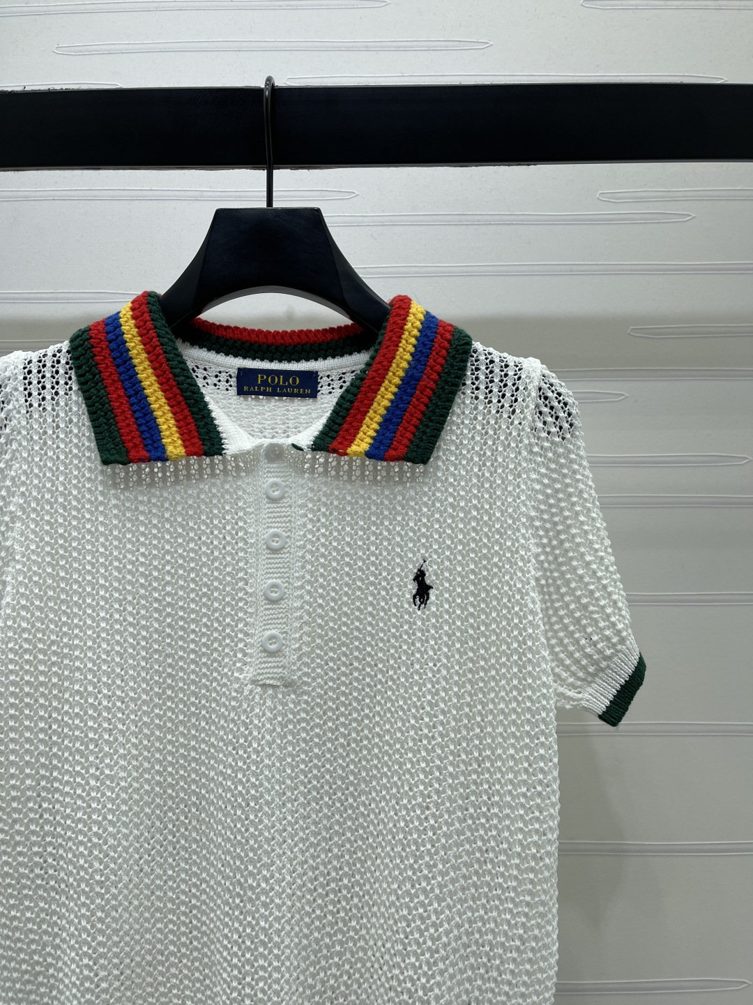 Women's short sleeves